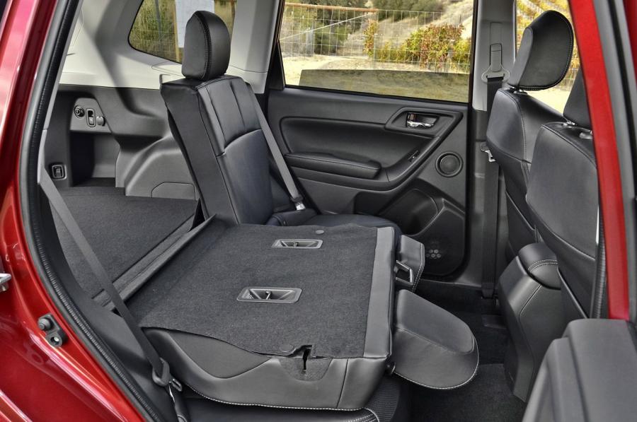  Subaru Forester 2014 года  (фото 25 из 48)